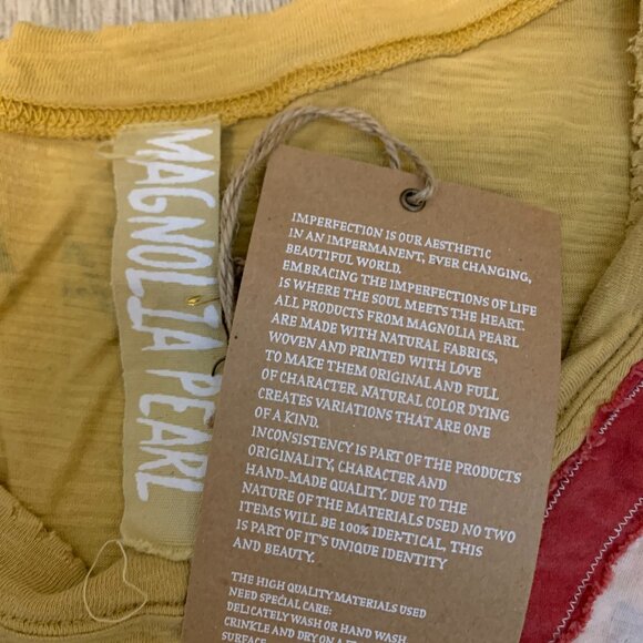 Magnolia Pearl Star Child Cotton Applique Hi Lo T-shirt - Picture 7 of 9